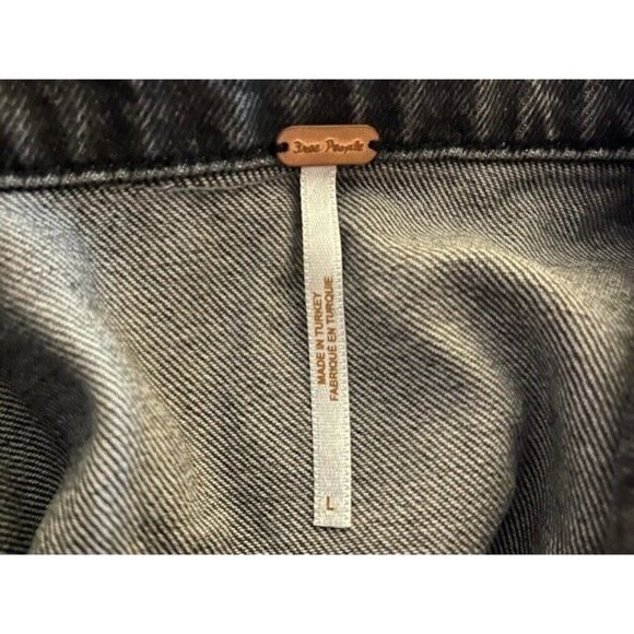 Free People Long Denim Jacket Slim Fitted Distress *flaw* - Picture 4 of 4